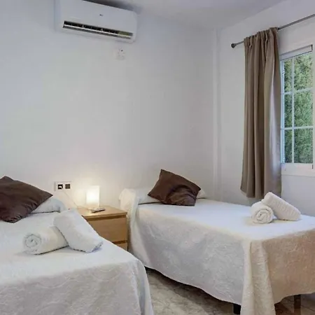 Retama Vila Nerja